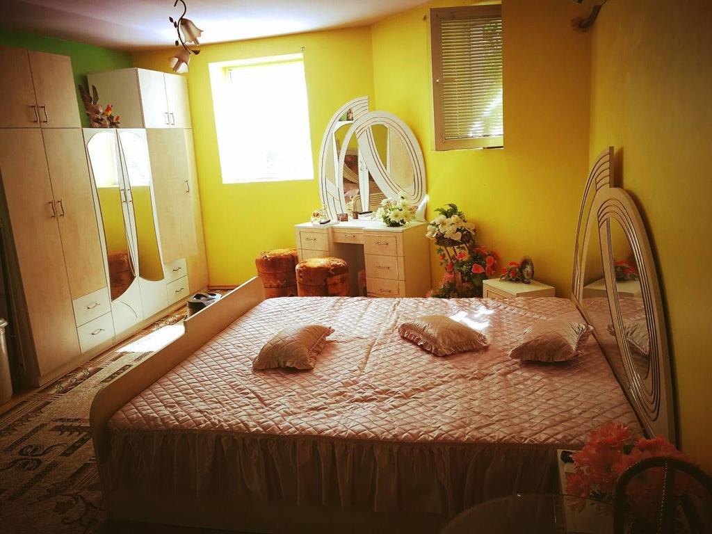 Two Bedroom Townhouse Mika 루세 외부 사진